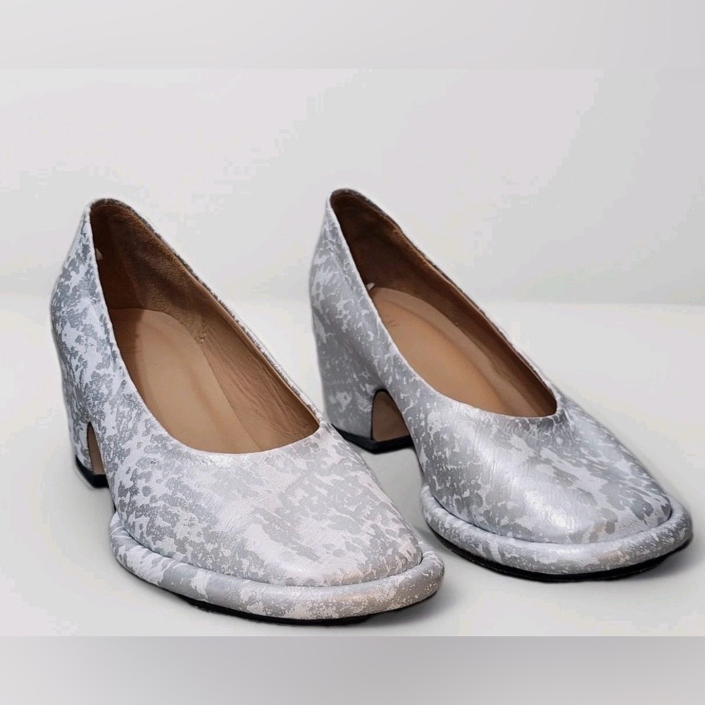 Lauren Manoogian Metallic Silver Heels size 39